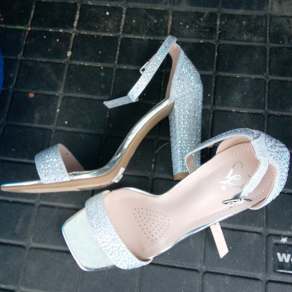 Sparkle silver high heels size 9 from Windsor